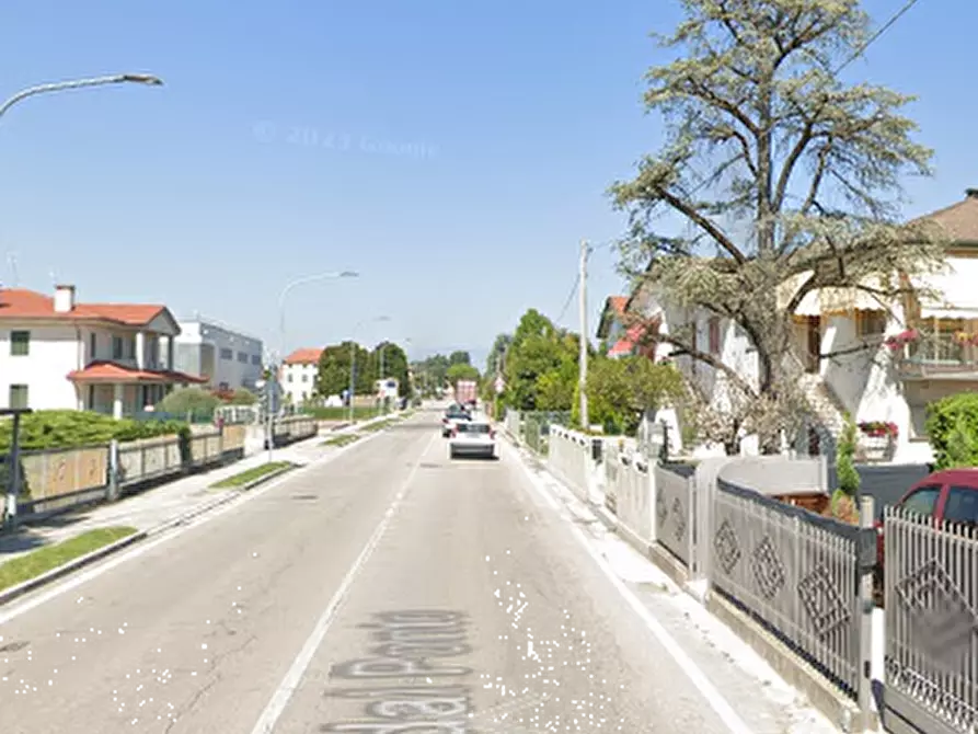 Immagine 33 di Appartamento in vendita  in Via dal Ponte  a Torri Di Quartesolo