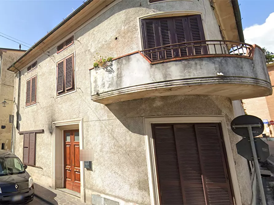 Immagine 12 di Porzione di casa in vendita  in Via Giulio Braga a Vaiano