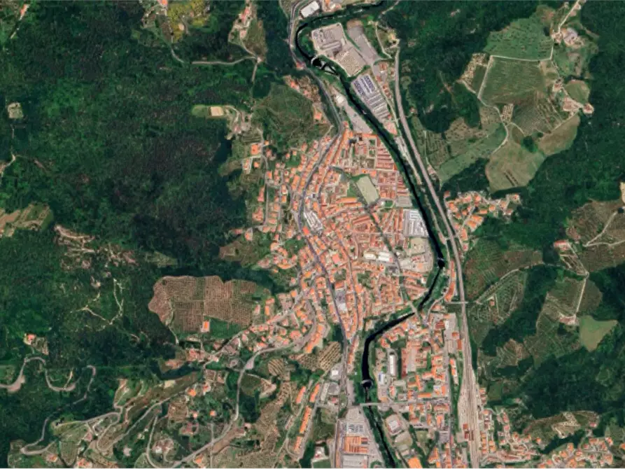 Immagine 25 di Porzione di casa in vendita  in Via Giulio Braga a Vaiano