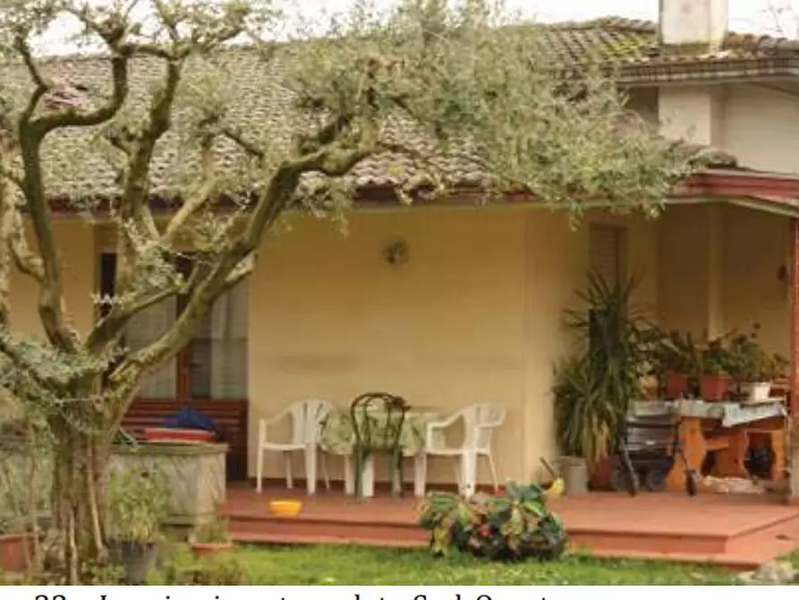 Immagine 5 di Porzione di casa in vendita  in Via Orsenigo a Treviso