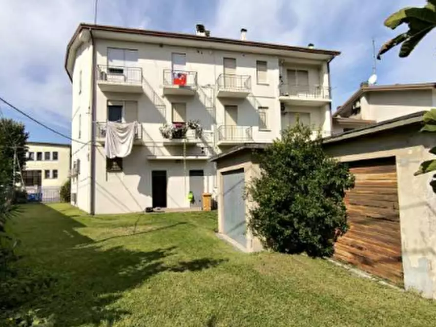 Immagine 4 di Appartamento in vendita  in Via Goldoni a Treviso