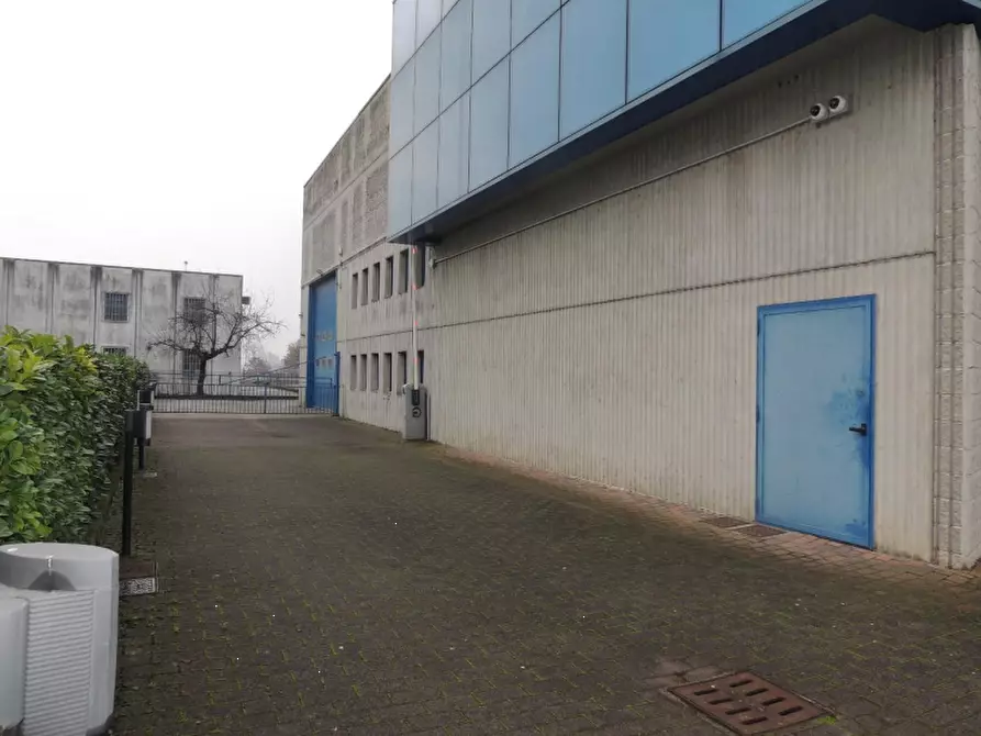 Immagine 5 di Capannone industriale in vendita  in Via Generale Carlo Alberto Dalla Chiesa a San Martino Siccomario