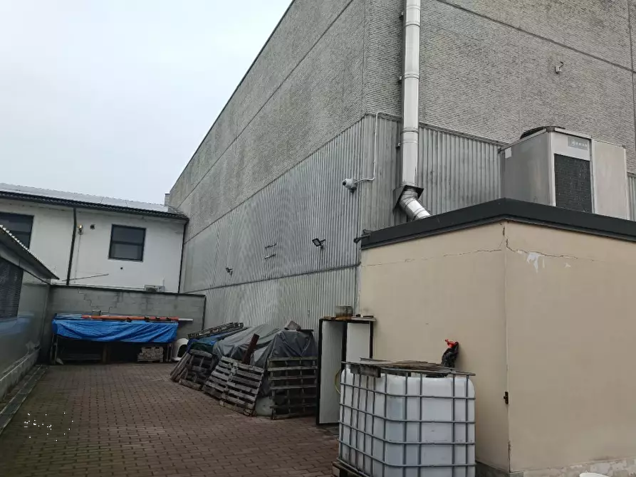 Immagine 8 di Capannone industriale in vendita  in Via Generale Carlo Alberto Dalla Chiesa a San Martino Siccomario