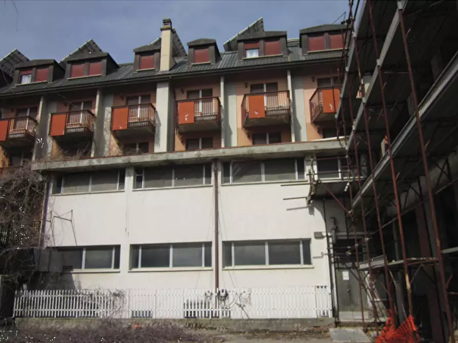 Immagine 3 di Hotel in vendita  in via Perosi a Godiasco