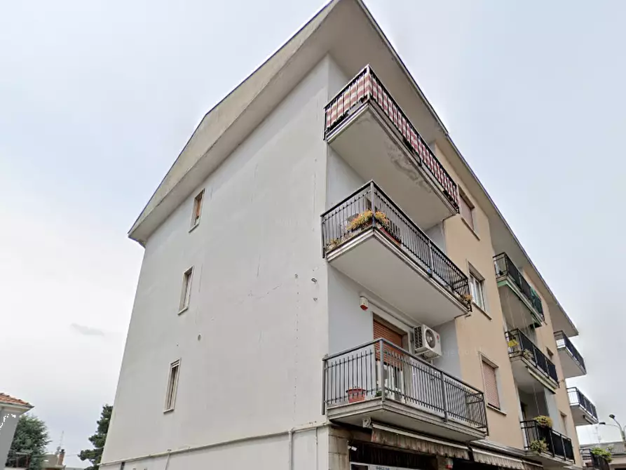 Immagine 4 di Appartamento in vendita  in Via Filippo Turati a Limbiate