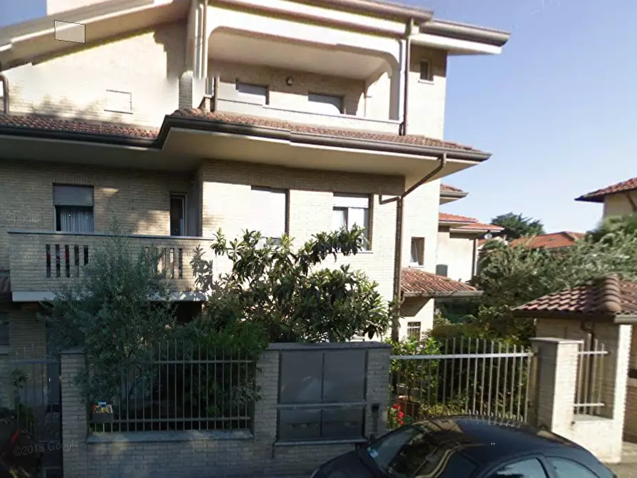 Immagine 2 di Appartamento in vendita  in Via Milazzo a Limbiate