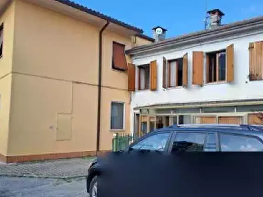 Immagine 4 di Porzione di casa in vendita  in Via Antonio Lora a Trissino