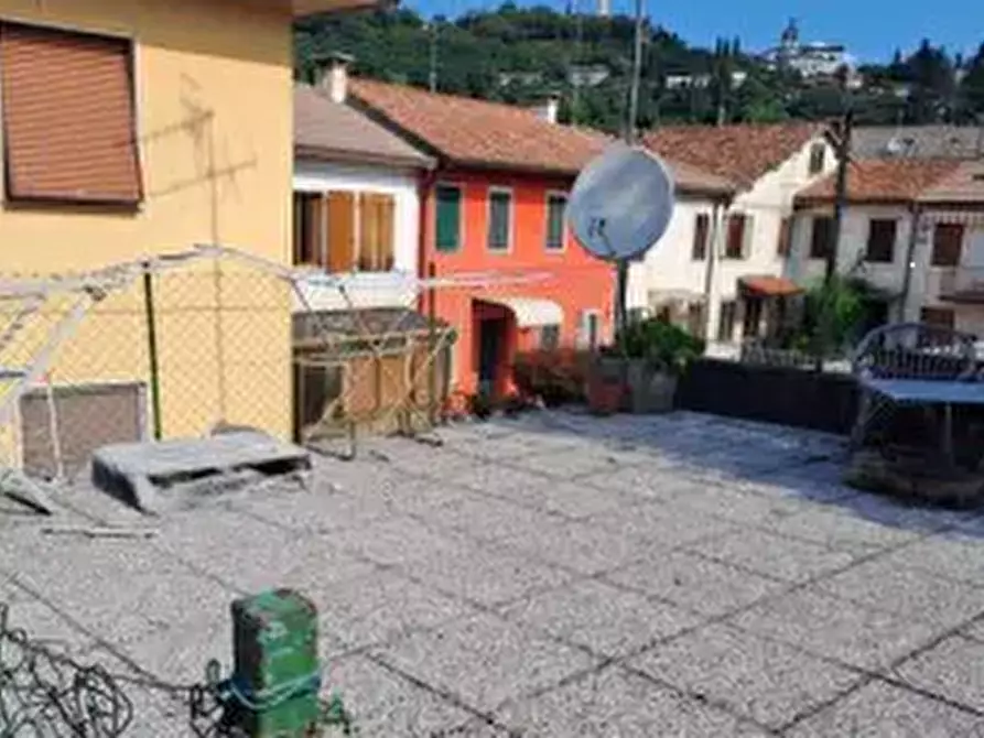 Immagine 2 di Porzione di casa in vendita  in Via Antonio Lora a Trissino