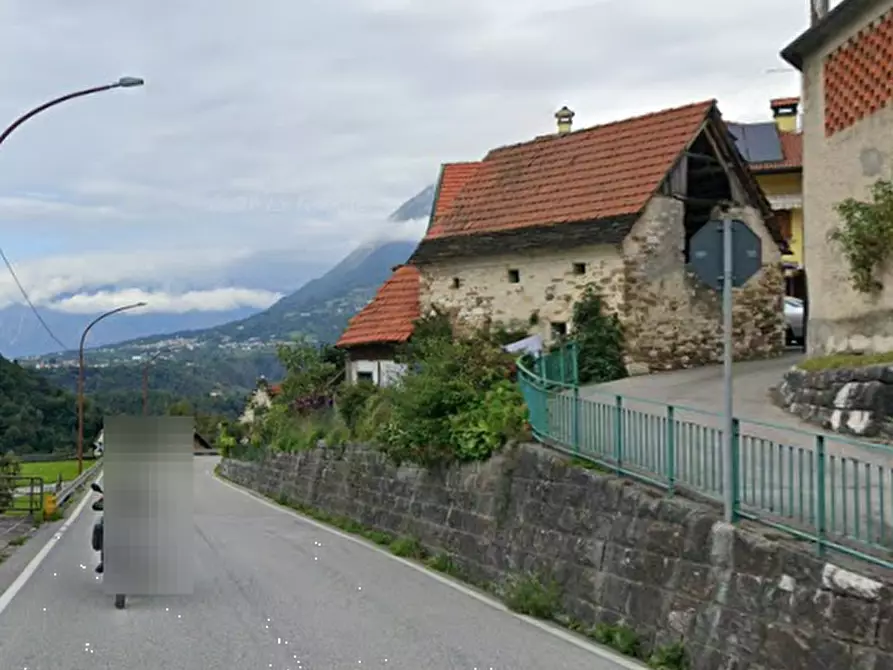 Immagine 9 di Magazzino in vendita  in  Via I Maggio a Tambre