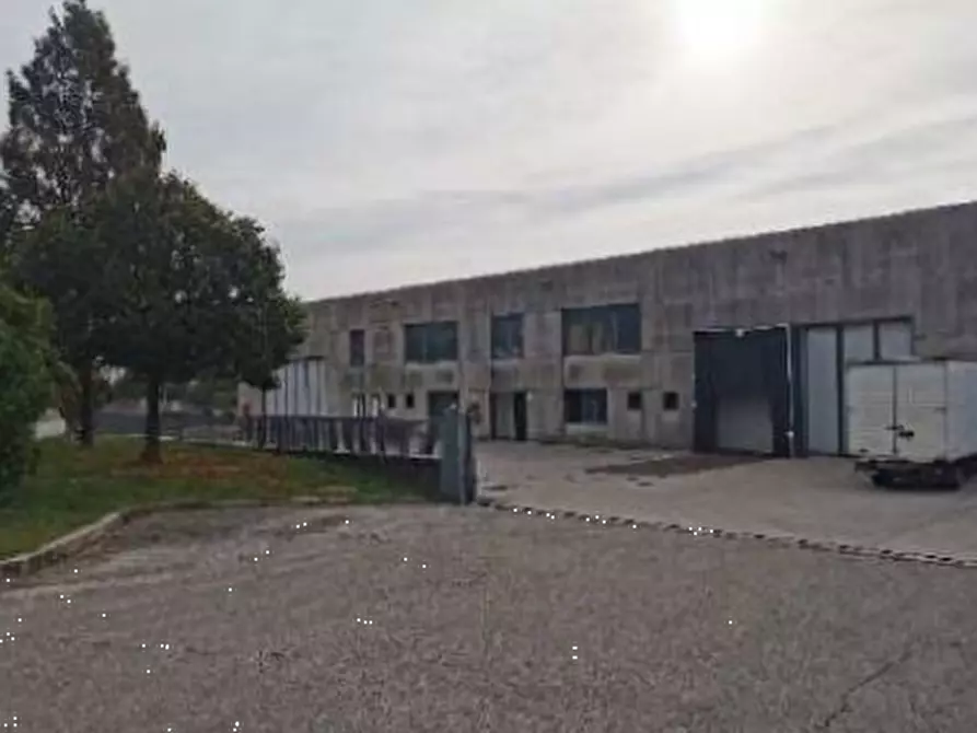 Immagine 2 di Capannone industriale in vendita  in Via Cal della Madonna a Farra Di Soligo