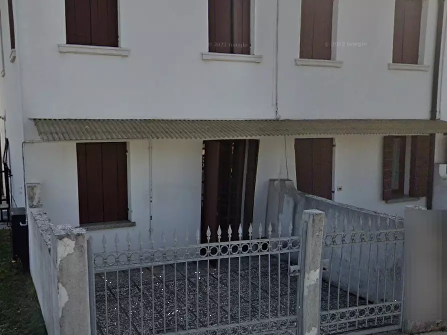 Immagine 17 di Porzione di casa in vendita  in Via Antonio Gramsci  a Montebelluna