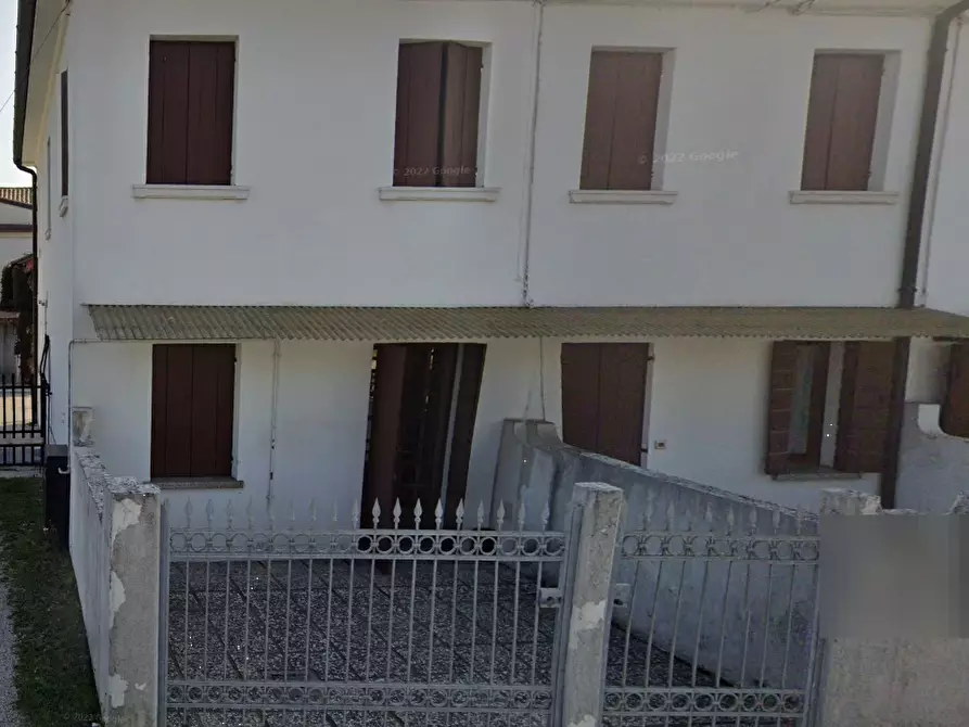 Immagine 18 di Porzione di casa in vendita  in Via Antonio Gramsci  a Montebelluna