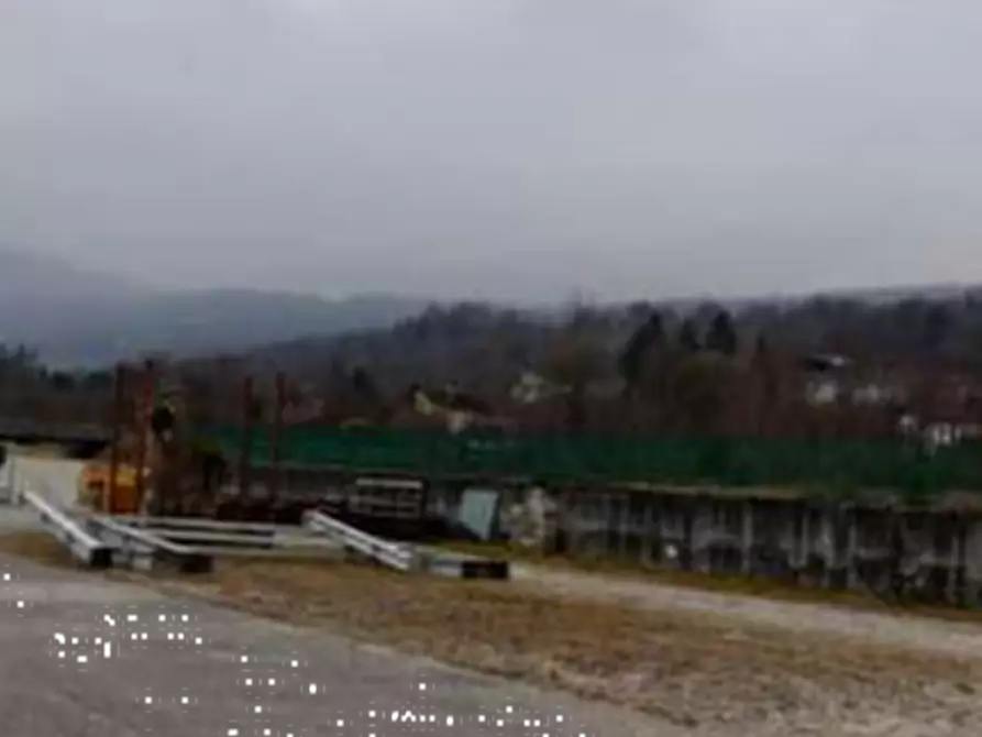 Immagine 3 di Capannone industriale in vendita  in Viale del Lavoro a Alpago