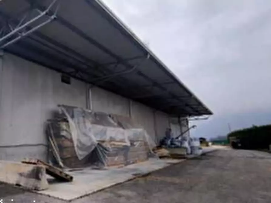 Immagine 5 di Capannone industriale in vendita  in Viale del Lavoro a Alpago