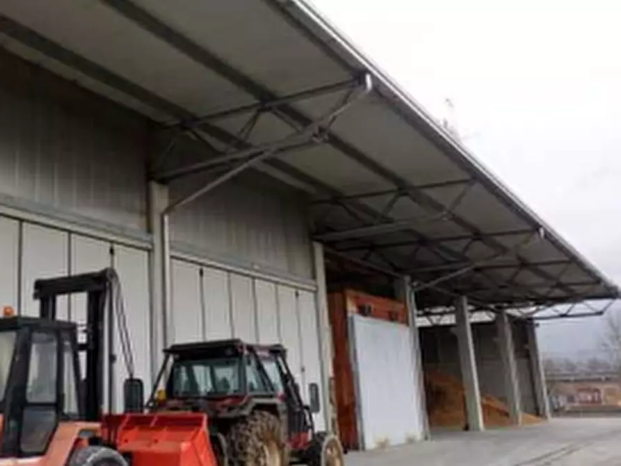 Immagine 6 di Capannone industriale in vendita  in Viale del Lavoro a Alpago