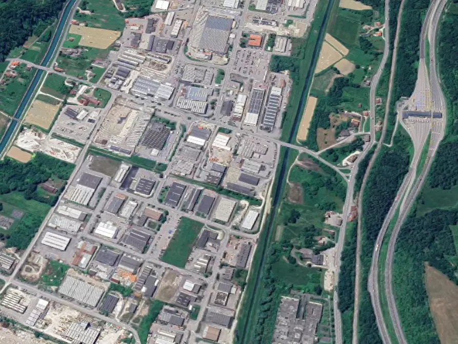 Immagine 12 di Capannone industriale in vendita  in Viale del Lavoro a Alpago