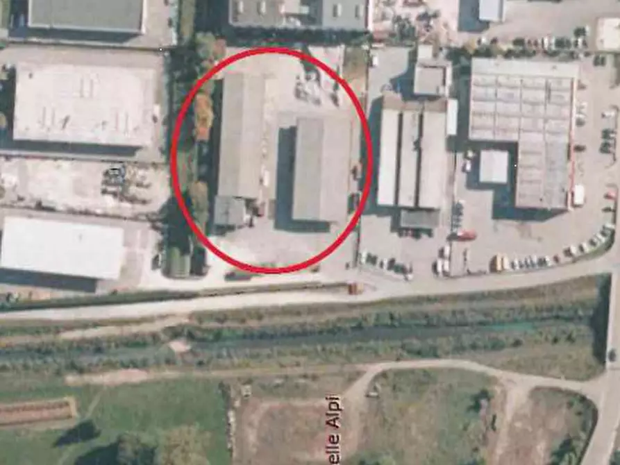 Immagine 16 di Capannone industriale in vendita  in Viale del Lavoro a Alpago