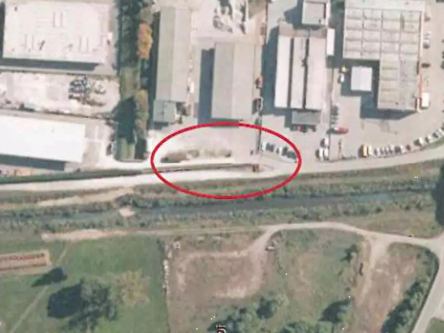 Immagine 17 di Capannone industriale in vendita  in Viale del Lavoro a Alpago