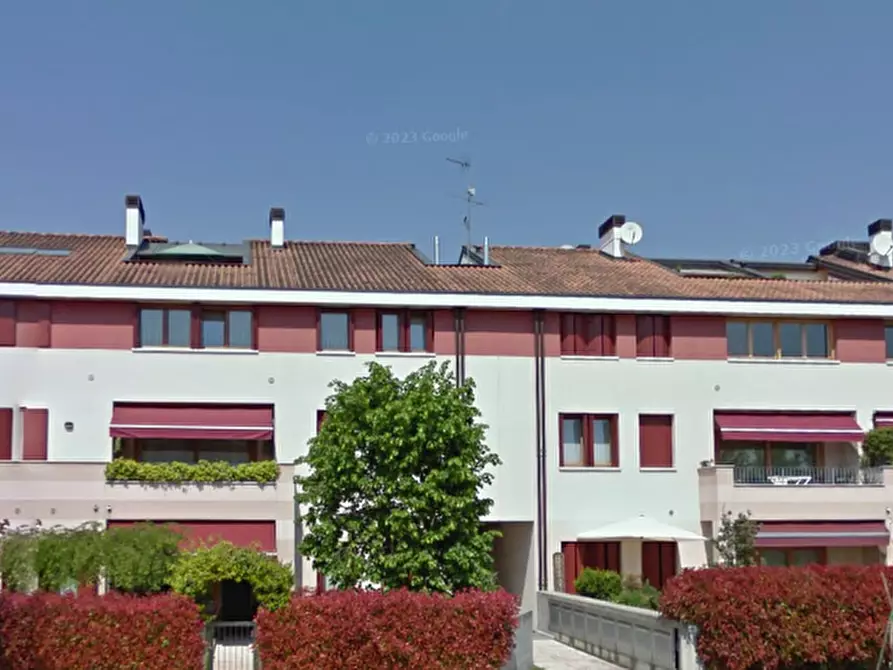 Immagine 10 di Appartamento in vendita  in Via Carlo Alberto Dalla Chiesa  a Breda Di Piave