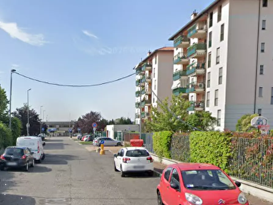 Immagine 12 di Appartamento in vendita  in Via Londra a Senago