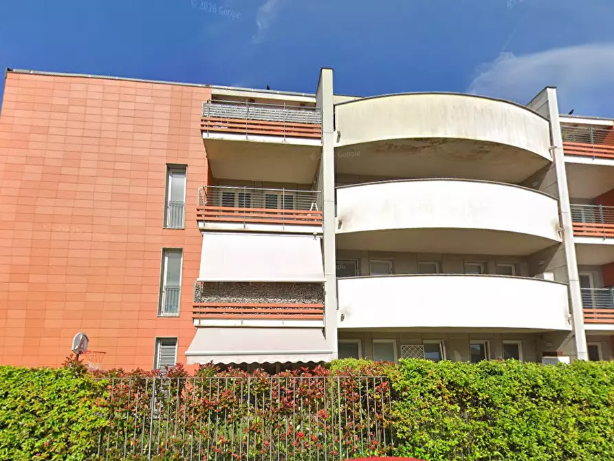 Immagine 10 di Appartamento in vendita  in Via Londra a Senago