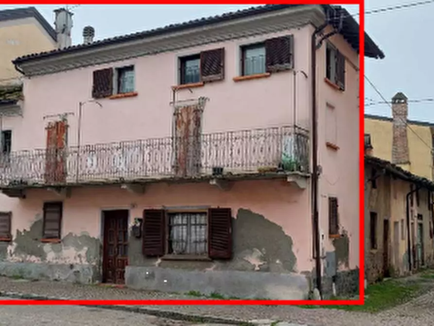 Immagine 11 di Porzione di casa in vendita  in Via Martiri della Libertà a Santa Giuletta