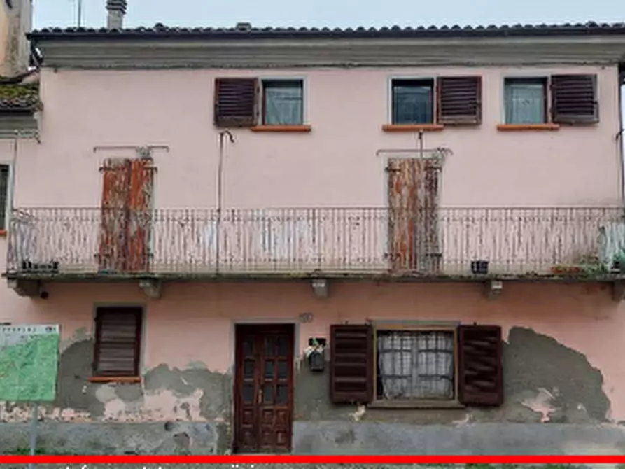 Immagine 14 di Porzione di casa in vendita  in Via Martiri della Libertà a Santa Giuletta