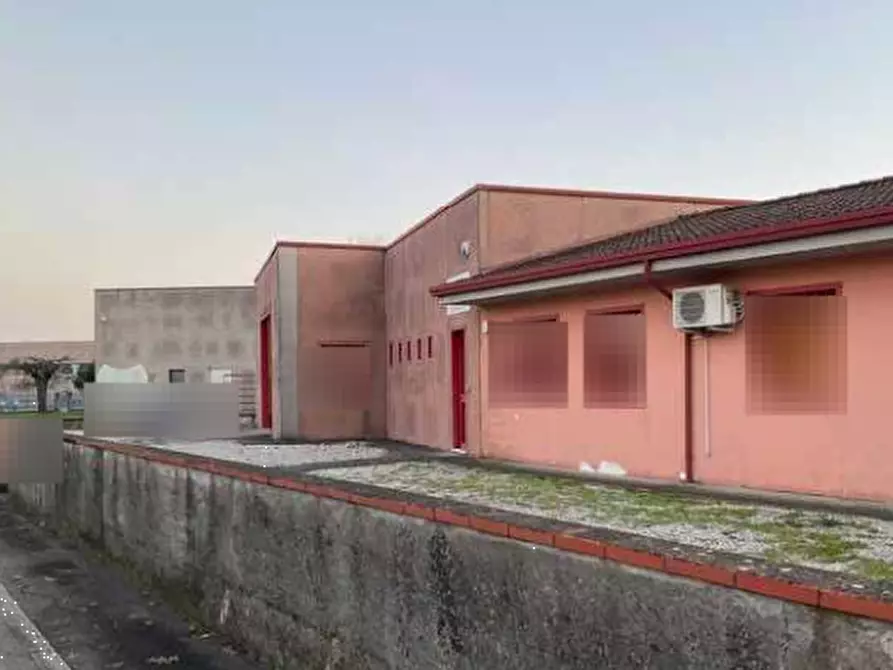 Immagine 4 di Capannone industriale in vendita  in Via del Lavoro  a Curtatone