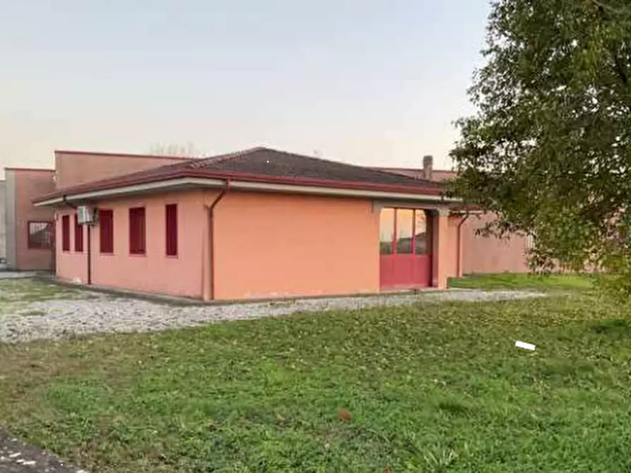 Immagine 6 di Capannone industriale in vendita  in Via del Lavoro  a Curtatone