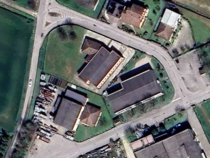 Immagine 10 di Capannone industriale in vendita  in Via del Lavoro  a Curtatone