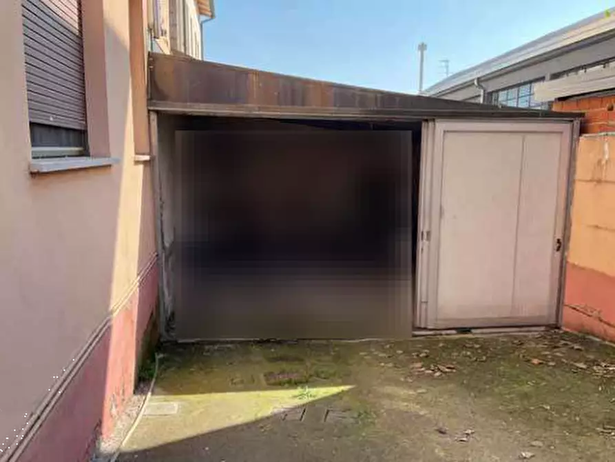 Immagine 3 di Appartamento in vendita  in Via Marconi  a Curtatone