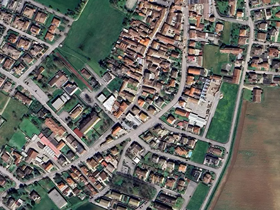 Immagine 12 di Appartamento in vendita  in Via Salvo D’Acquisto a Curtatone