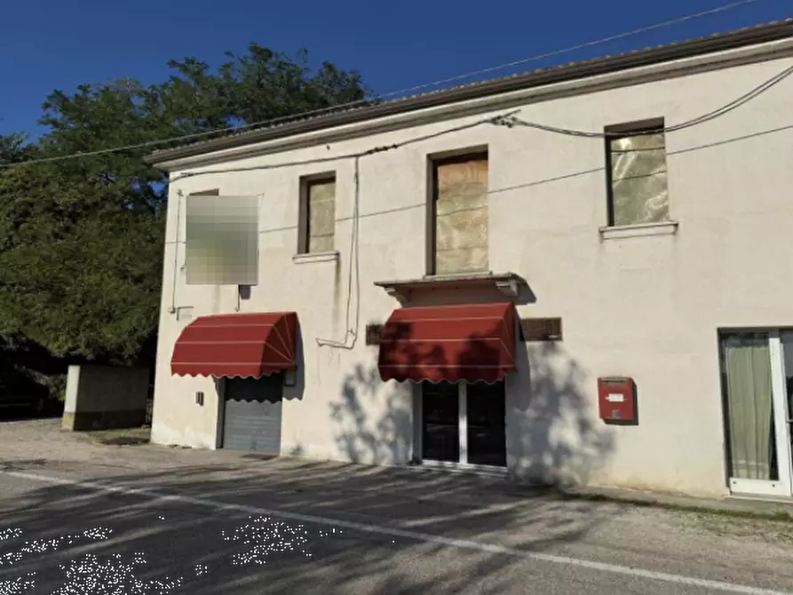 Immagine 3 di Negozio in vendita  in Via Ravenna a Ferrara