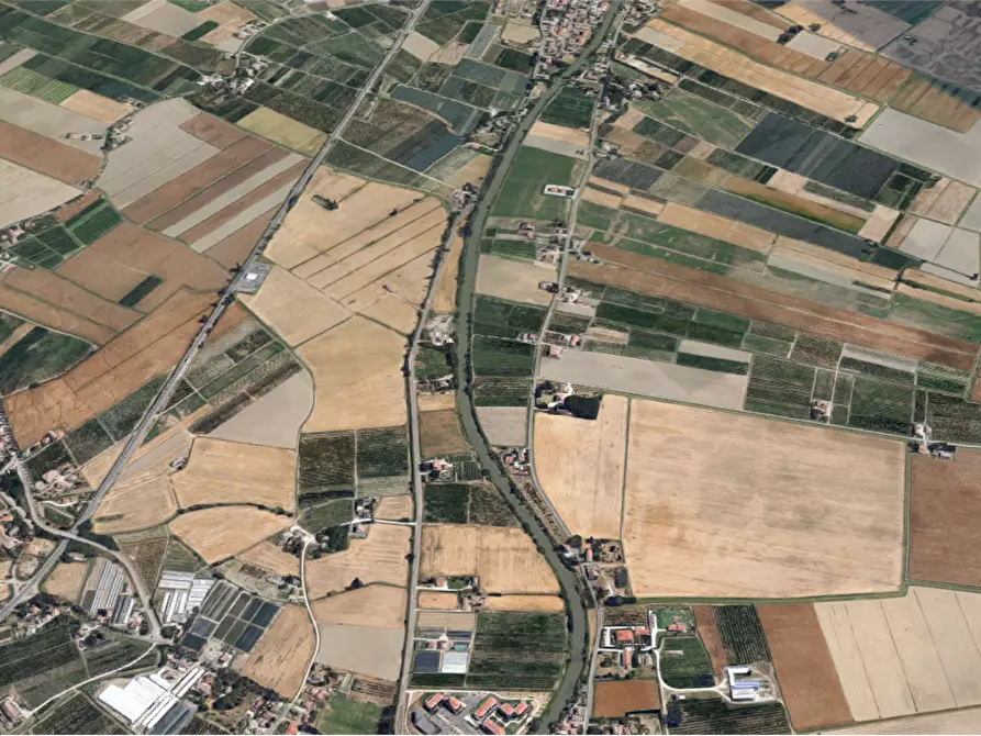 Immagine 8 di Negozio in vendita  in Via Ravenna a Ferrara