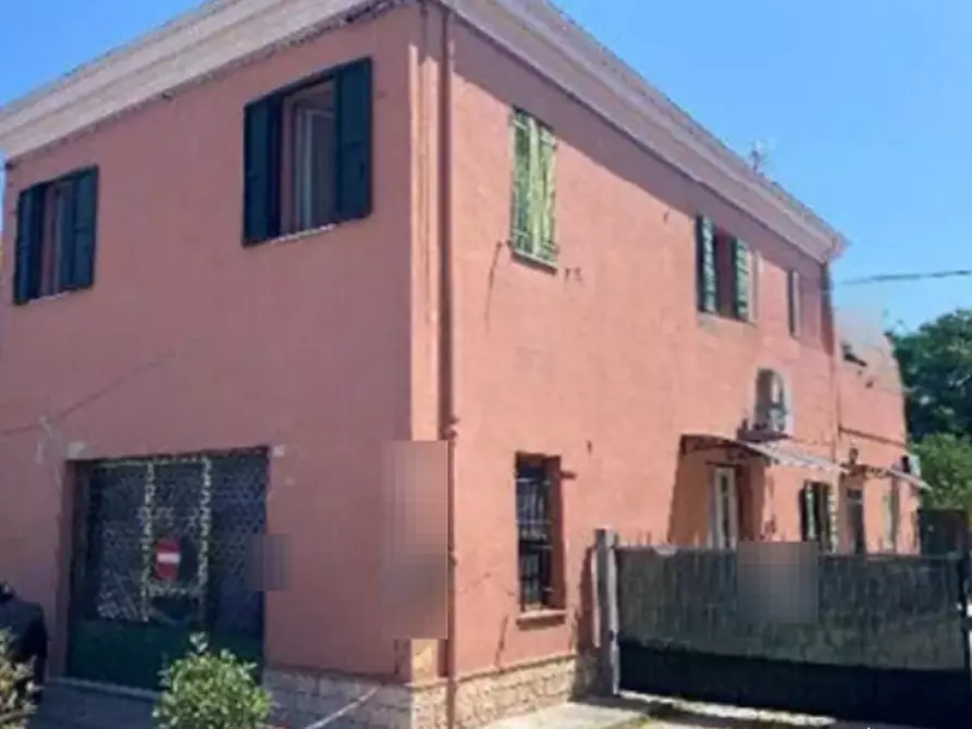 Immagine 1 di Porzione di casa in vendita  in Via bologna a Ferrara