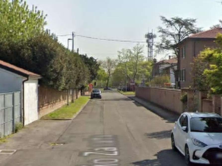 Immagine 7 di Villa in vendita  in Via Mario Zanatta a Ferrara