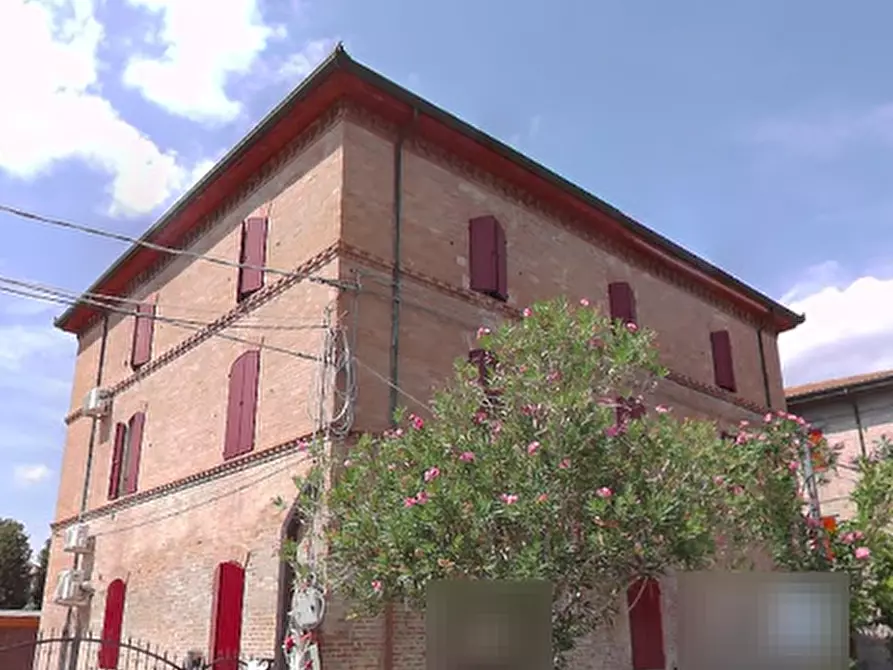 Immagine 5 di Appartamento in vendita  in Via di Renazzo a Cento