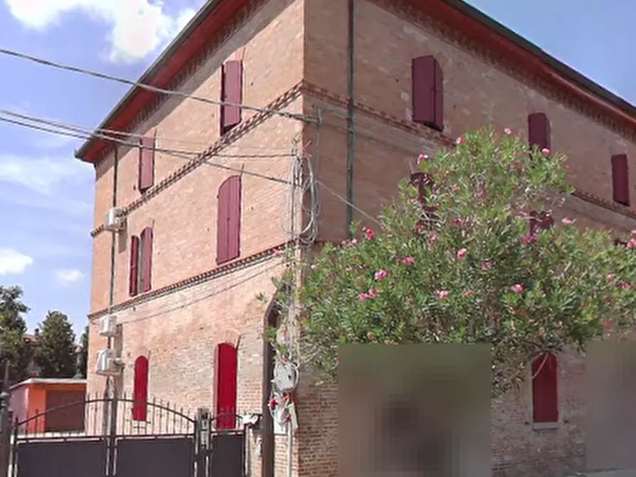 Immagine 9 di Appartamento in vendita  in Via di Renazzo a Cento