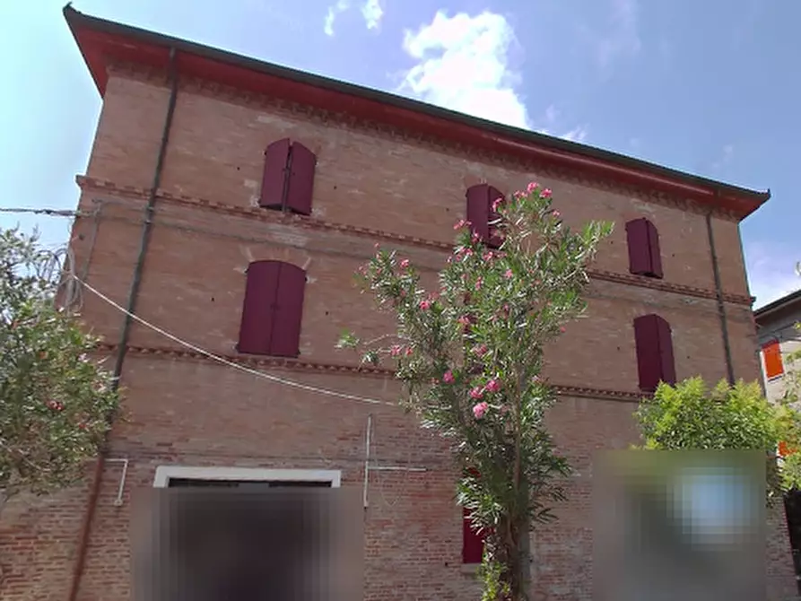 Immagine 15 di Appartamento in vendita  in Via di Renazzo a Cento