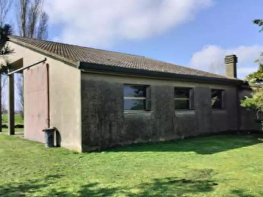 Immagine 1 di Appartamento in vendita  in  Strada statale a Porto Viro