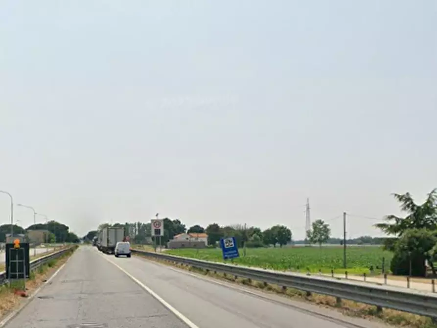 Immagine 9 di Appartamento in vendita  in  Strada statale a Porto Viro