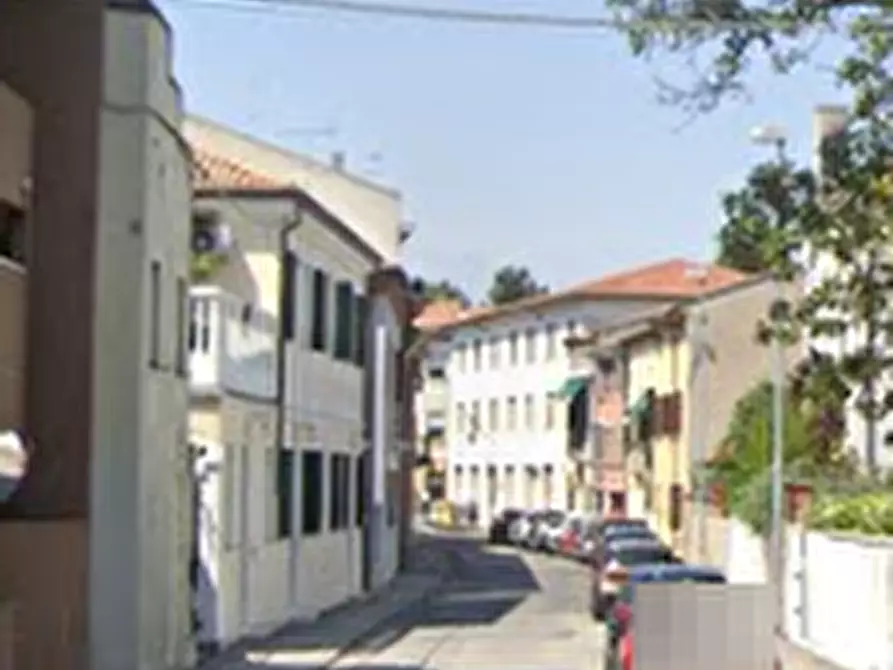 Immagine 11 di Appartamento in vendita  in Via Don Minzoni a Rovigo