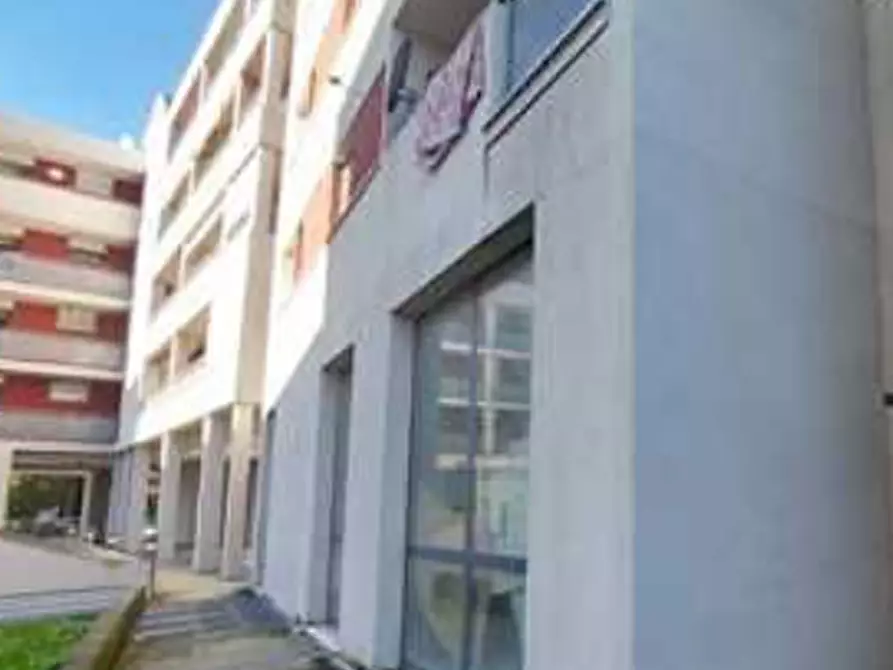 Immagine 3 di Negozio in vendita  in Corso Luigi Bazoli  a Brescia