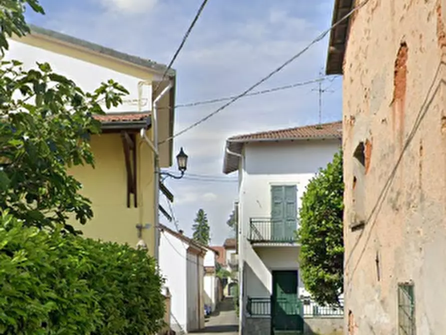 Immagine 2 di Appartamento in vendita  in Via Cavour a Novi Ligure