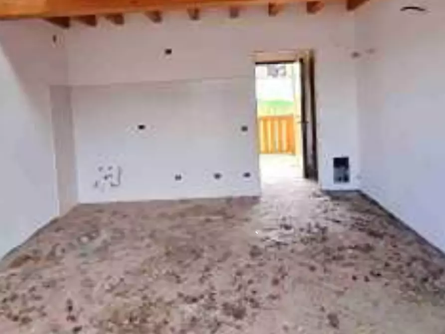 Immagine 15 di Appartamento in vendita  in Via Camarelli a San Giovanni Bianco