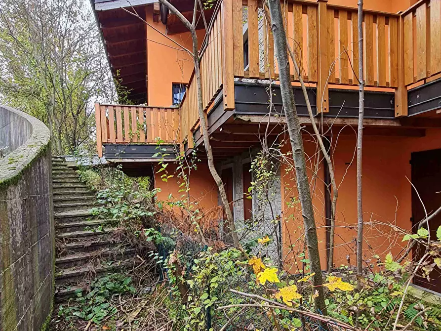 Immagine 3 di Appartamento in vendita  in Via Camarelli a San Giovanni Bianco