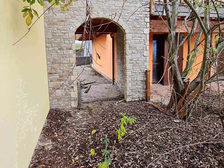 Immagine 6 di Appartamento in vendita  in Via Camarelli a San Giovanni Bianco