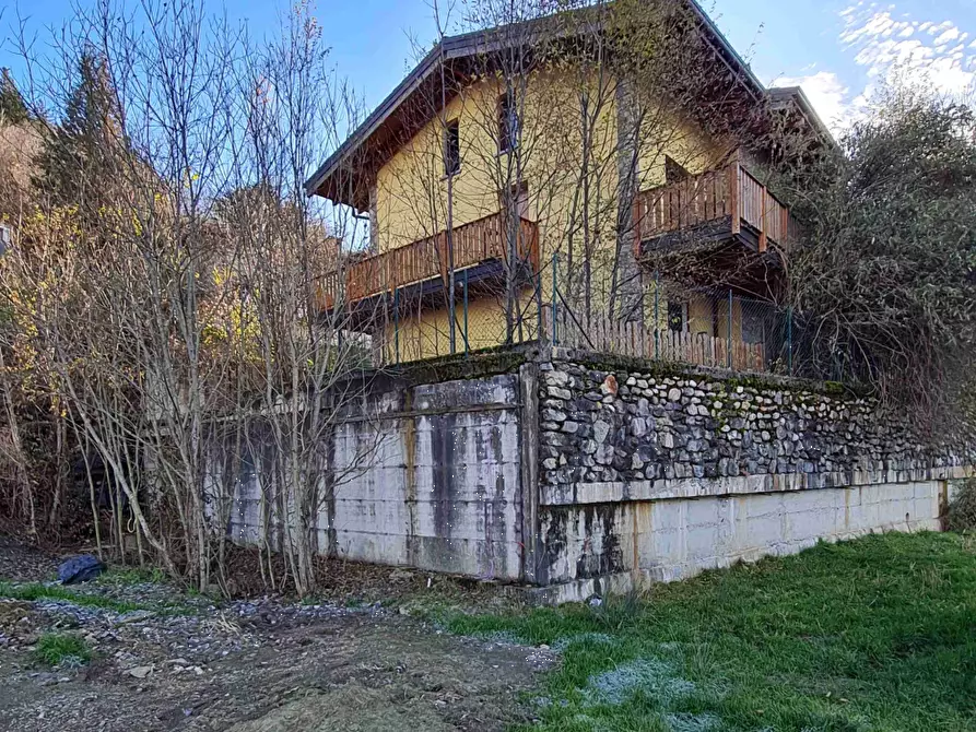 Immagine 9 di Appartamento in vendita  in Via Camarelli a San Giovanni Bianco