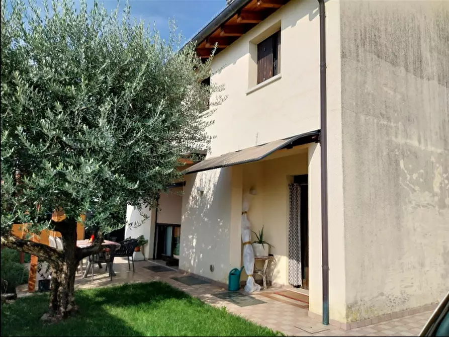 Immagine 3 di Casa indipendente in vendita  in via Molini a Borso Del Grappa