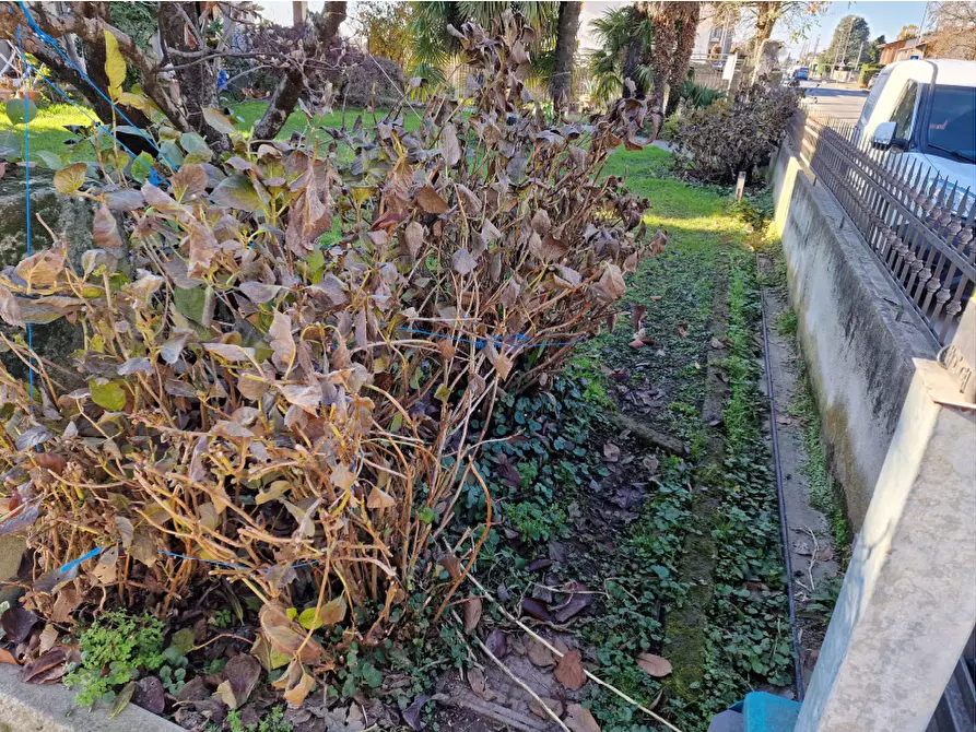 Immagine 4 di Villa in vendita  in Via Campagna a Loria